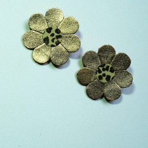 Boucles d’oreilles en cuir Khatia – Joyeuses Fleurs