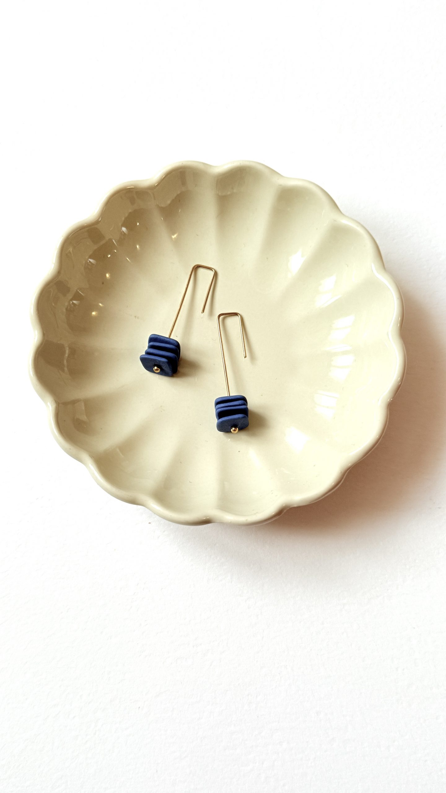 Boucles d’oreilles Aube en Porcelaine Bleu – Image 3
